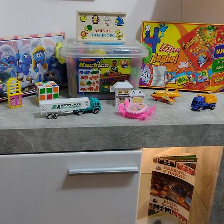 Apartman Maca Pirot Eksteriør bilde