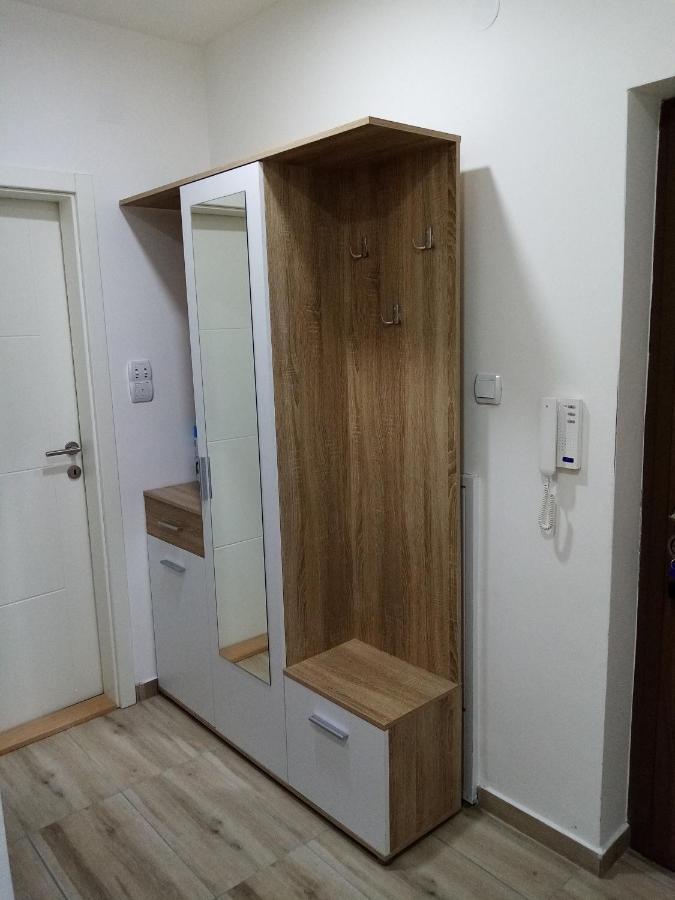 Apartman Maca Pirot Eksteriør bilde