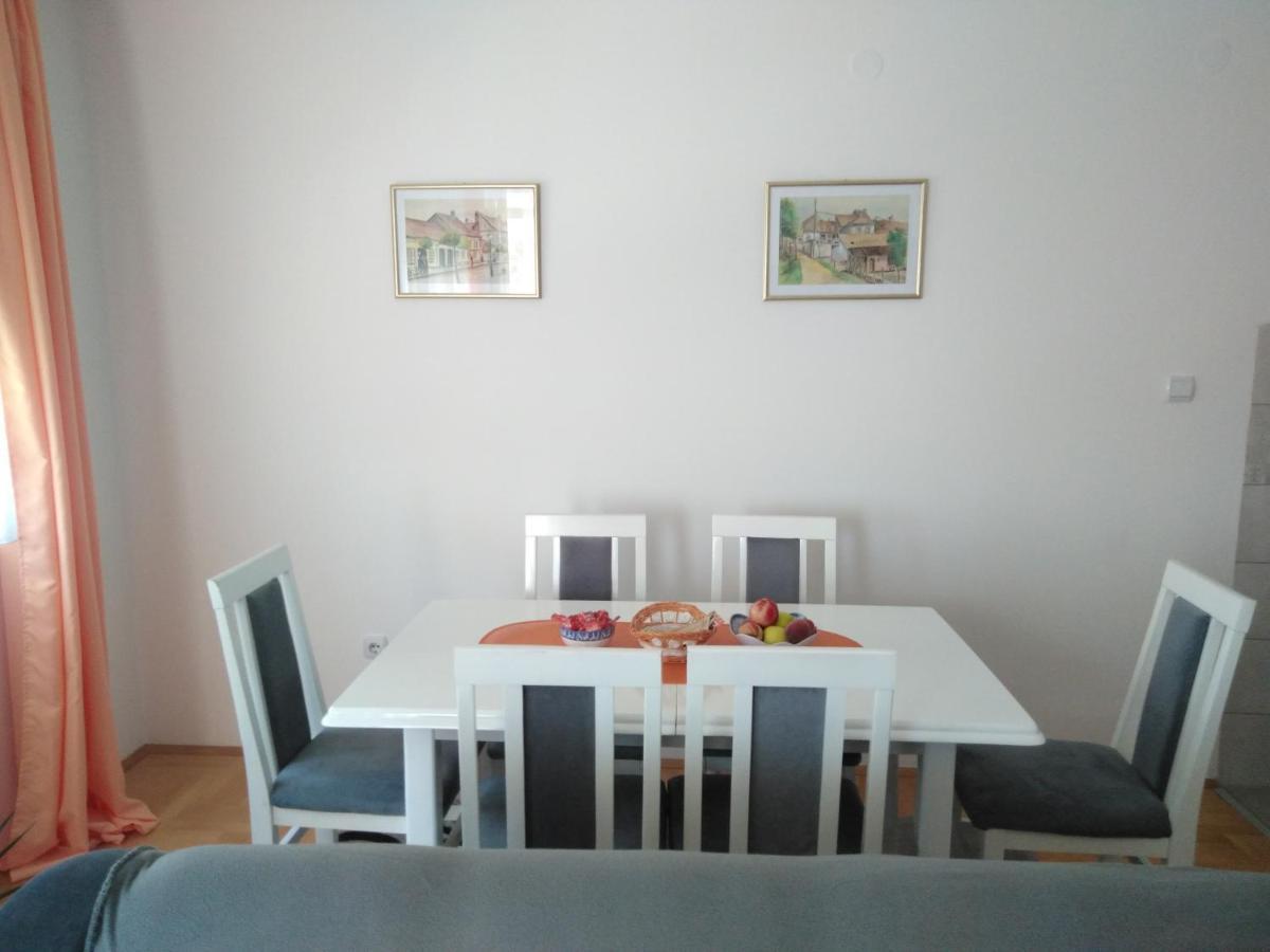 Apartman Maca Pirot Eksteriør bilde