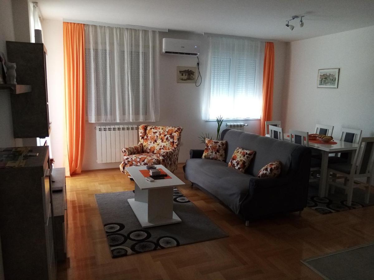 Apartman Maca Pirot Eksteriør bilde