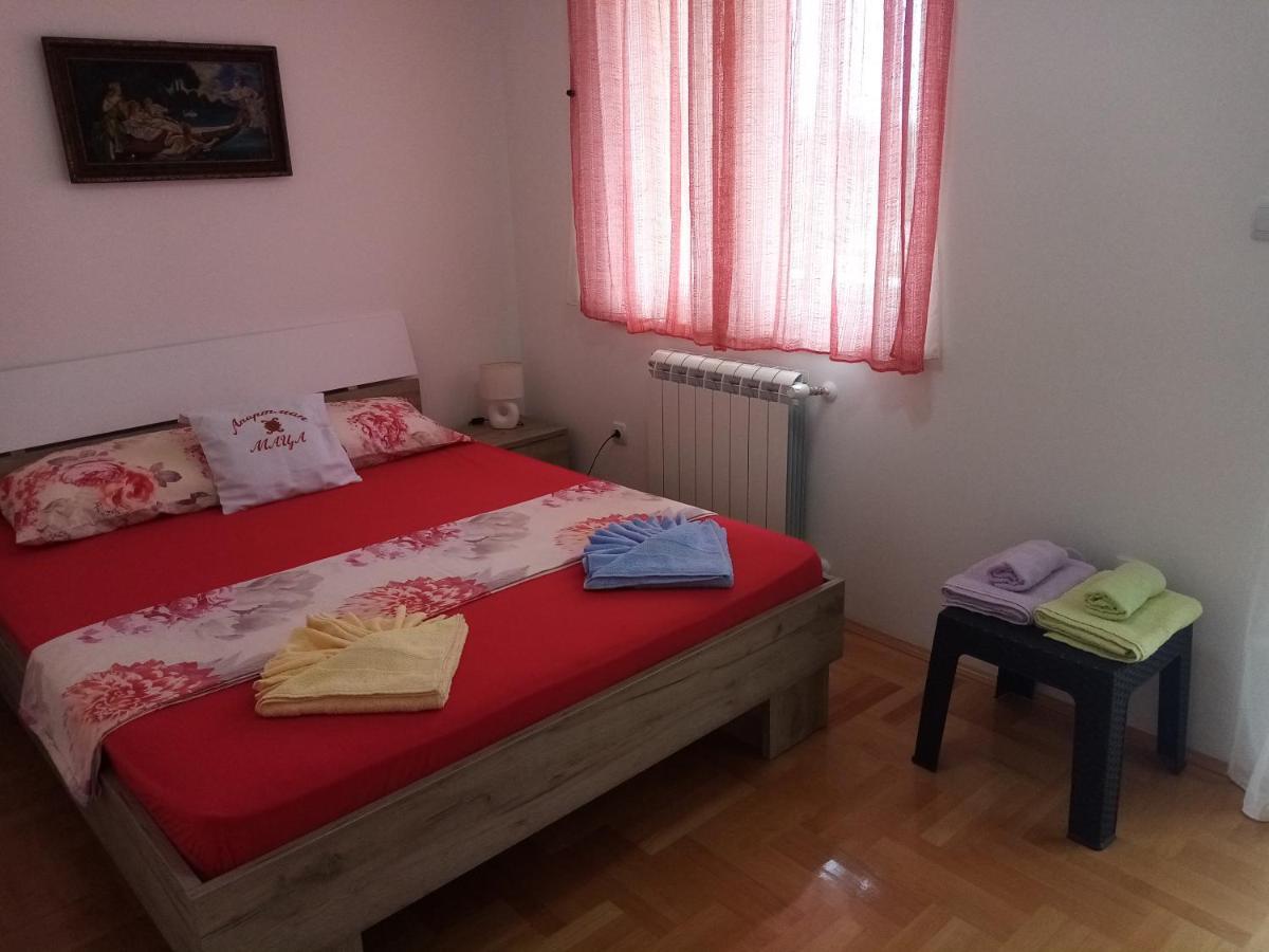 Apartman Maca Pirot Eksteriør bilde