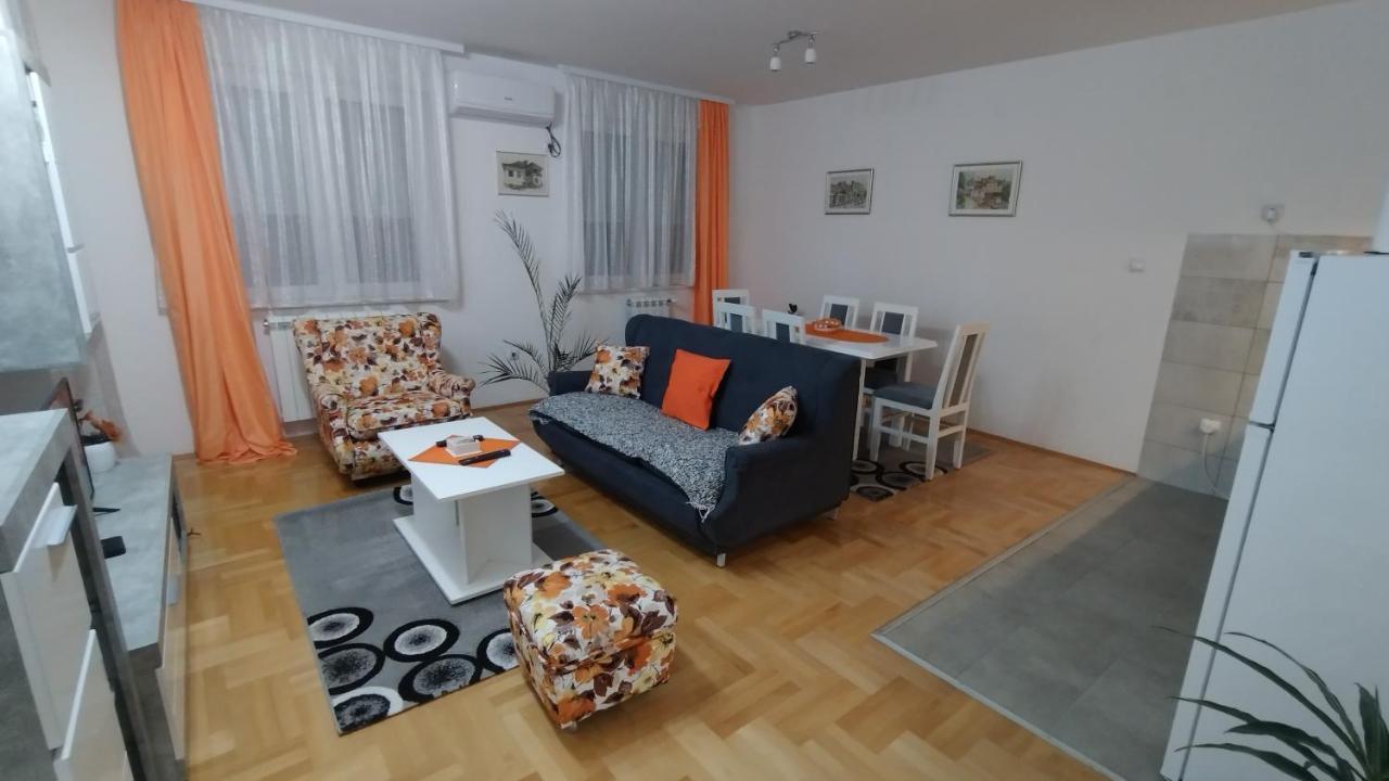 Apartman Maca Pirot Eksteriør bilde